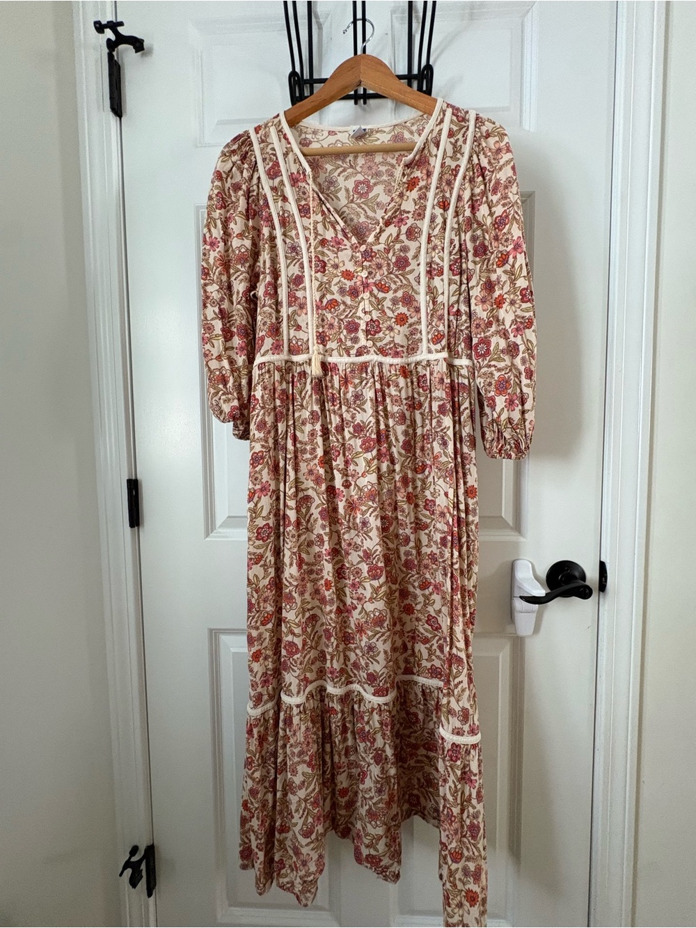 Old Navy floral tiered maxi dress size small